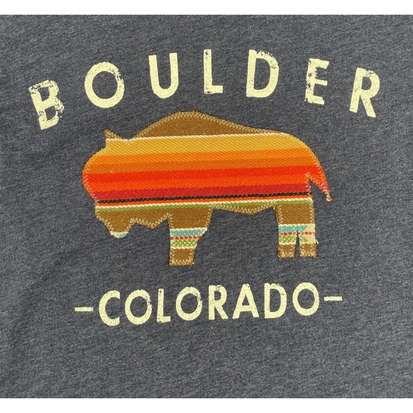 Adktd Lifestyle T-Shirt Womens Small Boulder Colorado Buffalo Made In California - Picture 3 of 7
